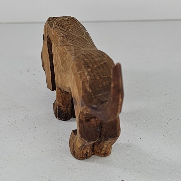Hand-Carved Wooden Dog Figurine Bloodhound Long Ears Raised Tail *REPAIRED* - Picture 4 of 7